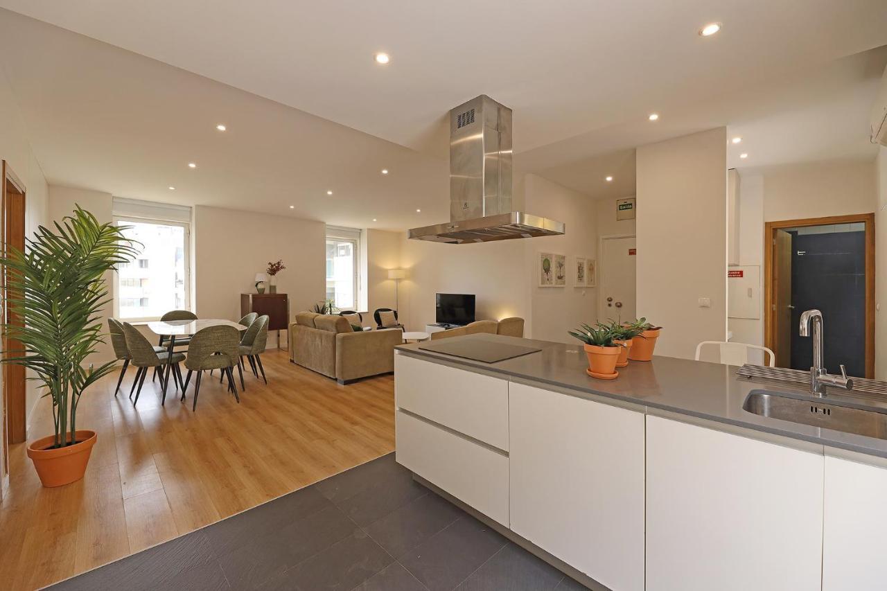 Flh Boavista Family Flat With Terrace Apartman Porto Kültér fotó