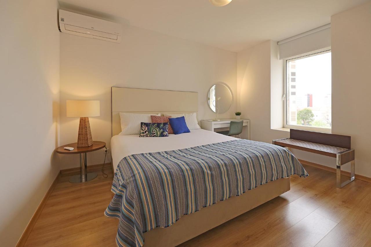 Flh Boavista Family Flat With Terrace Apartman Porto Kültér fotó
